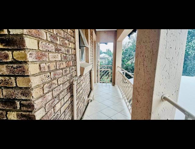 1 BEDROOM FLAT FOR SALE IN RENSBURG